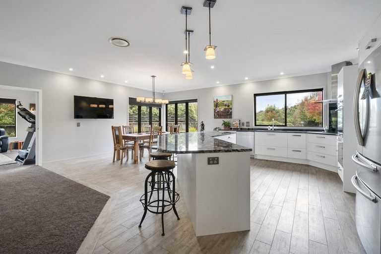 Photo of property in 35 Stonebrook Lane, Kelvin Grove, Palmerston North, 4470