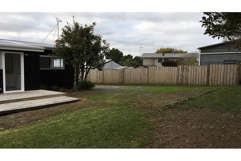 Photo of property in 9 Foster Crescent, Snells Beach, 0920