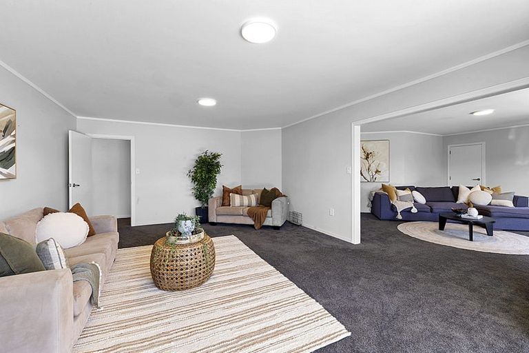 Photo of property in 40 Heta Road, Highlands Park, New Plymouth, 4312