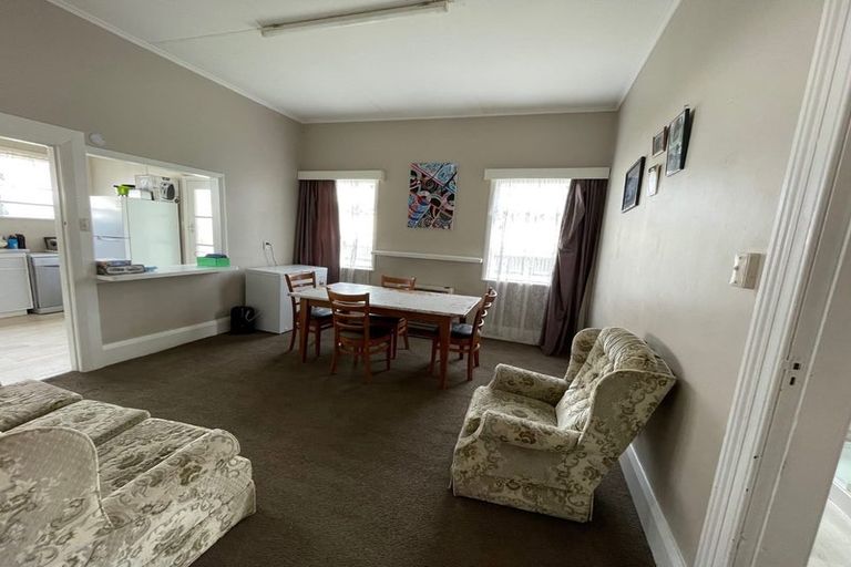 Photo of property in 27/27a Swansea Road, Stratford, 4332