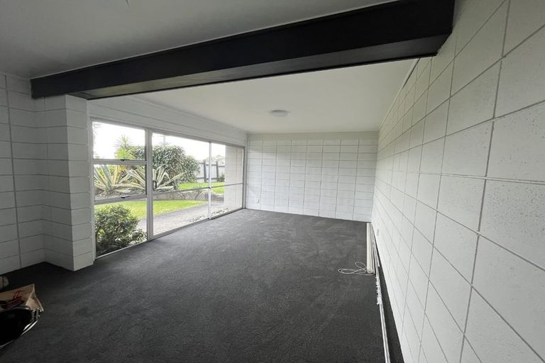 Photo of property in 1/42 Rothesay Bay Road, Rothesay Bay, Auckland, 0630