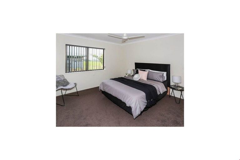 Photo of property in 271 Clarks Beach Road, Clarks Beach, Pukekohe, 2679