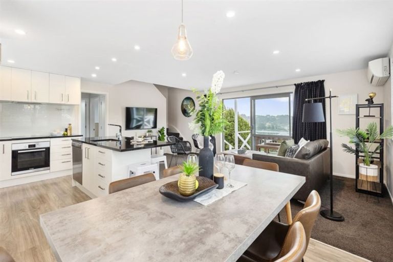 Photo of property in 88 Mercury Way, Whitby, Porirua, 5024