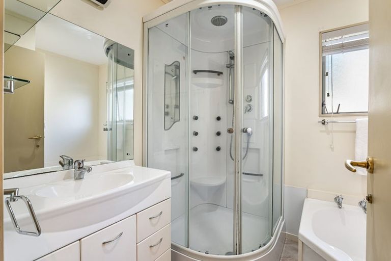 Photo of property in 15/262 Centreway Road, Orewa, 0931