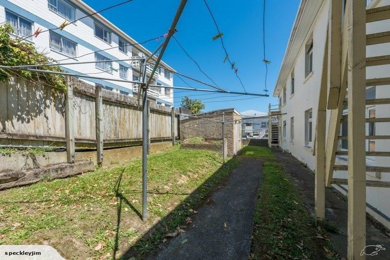 Photo of property in 51a Majoribanks Street, Mount Victoria, Wellington, 6011