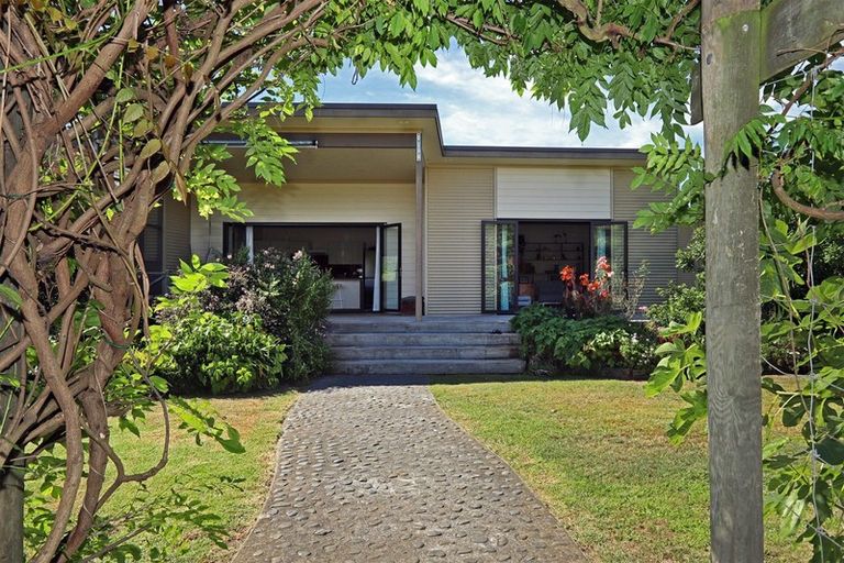 Photo of property in 20 Grange Road South, Haumoana, 4102