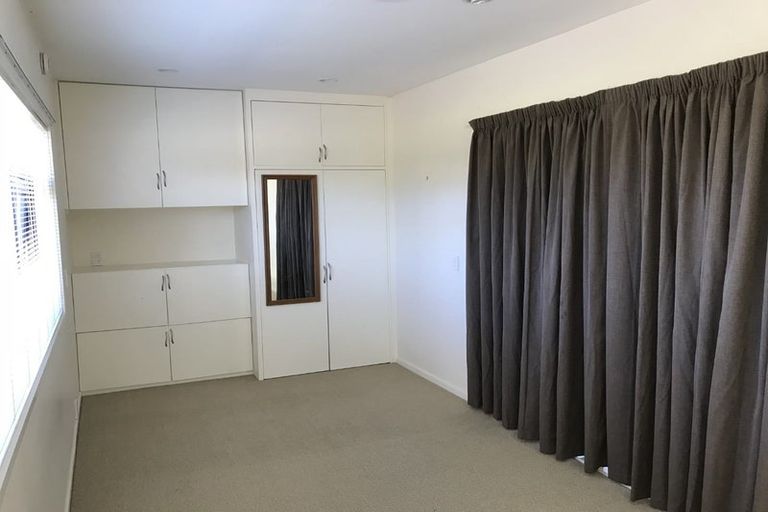 Photo of property in 2 Wainscott Street, Greenmeadows, Napier, 4112