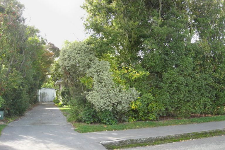 Photo of property in 6 Betwin Avenue, Sockburn, Christchurch, 8042