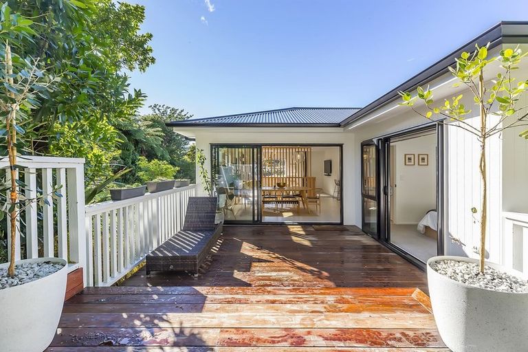 Photo of property in 28b Redwood Avenue, Tawa, Wellington, 5028