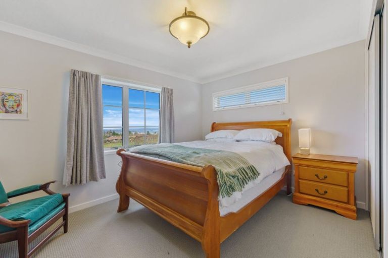 Photo of property in 18 Chateau Crescent, Rangatira Park, Taupo, 3330