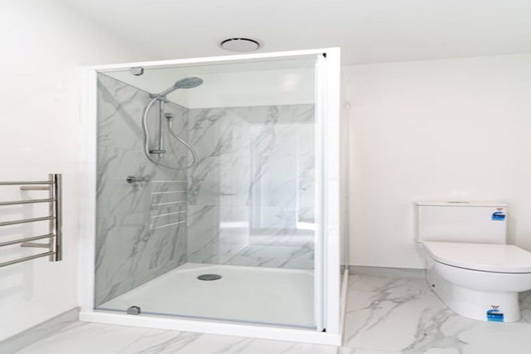 Photo of property in 8/51 Hills Road, Edgeware, Christchurch, 8013