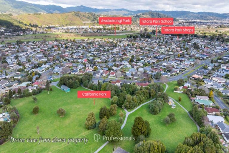 Photo of property in 35 Larchmont Grove, Totara Park, Upper Hutt, 5018