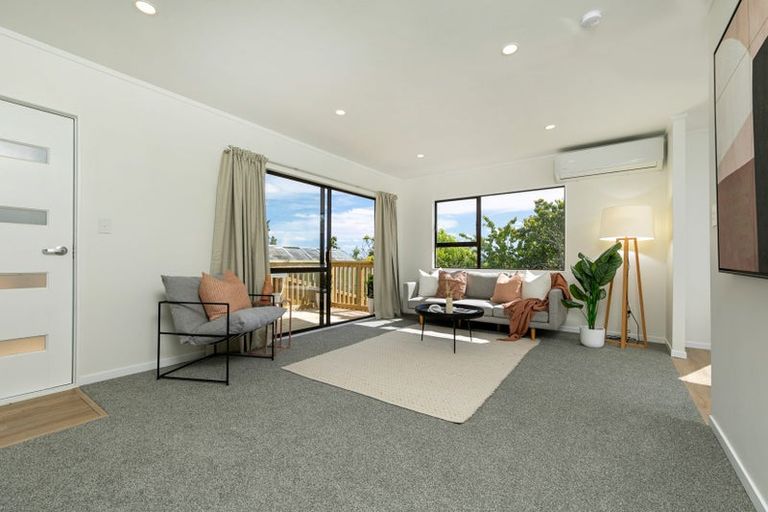 Photo of property in 112c Roberts Road, Te Atatu South, Auckland, 0610