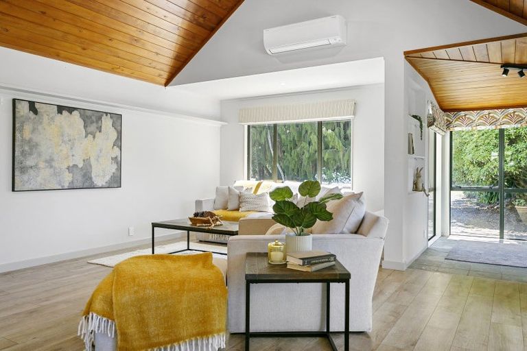 Photo of property in 71 Gillespie Place, Acacia Bay, Taupo, 3385