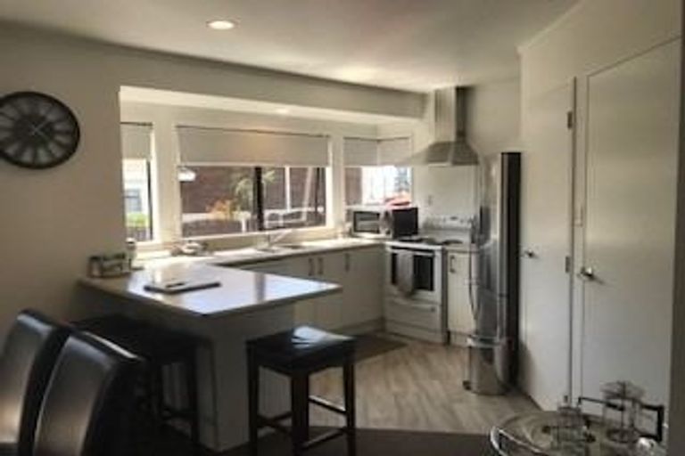 Photo of property in 2/76 Twelfth Avenue, Tauranga South, Tauranga, 3112