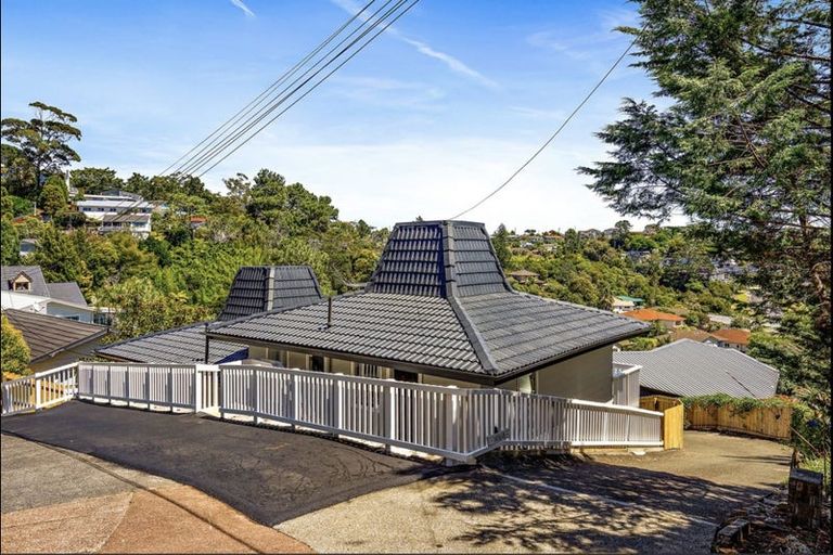 Photo of property in 147a Browns Bay Road, Browns Bay, Auckland, 0630