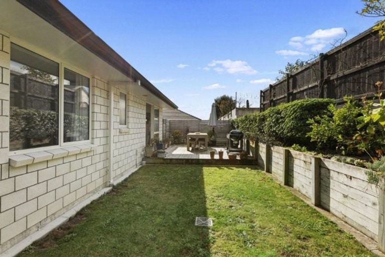 Photo of property in 24 Benmore Crescent, Pyes Pa, Tauranga, 3112