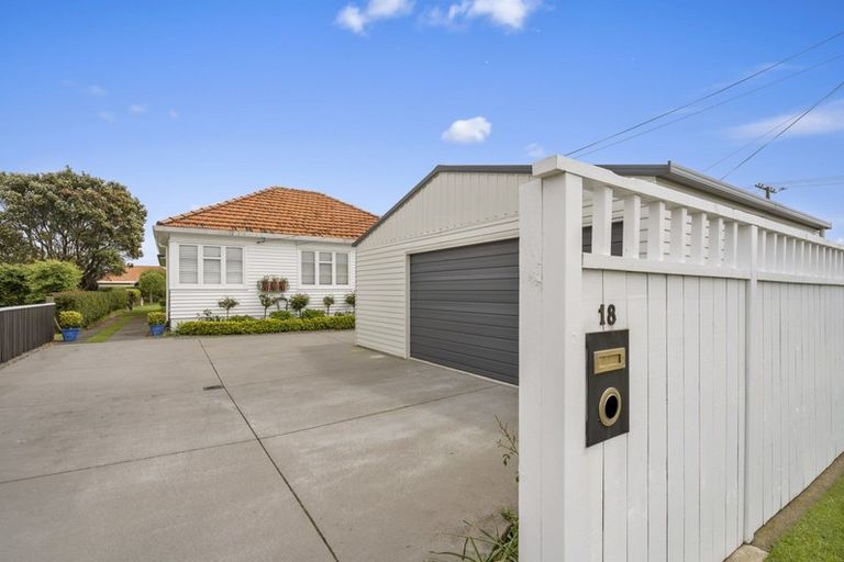 Photo of property in 18 Doone Street, Lynmouth, New Plymouth, 4310