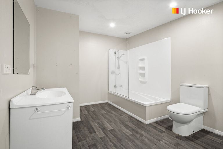 Photo of property in 76 South Road, The Glen, Dunedin, 9011