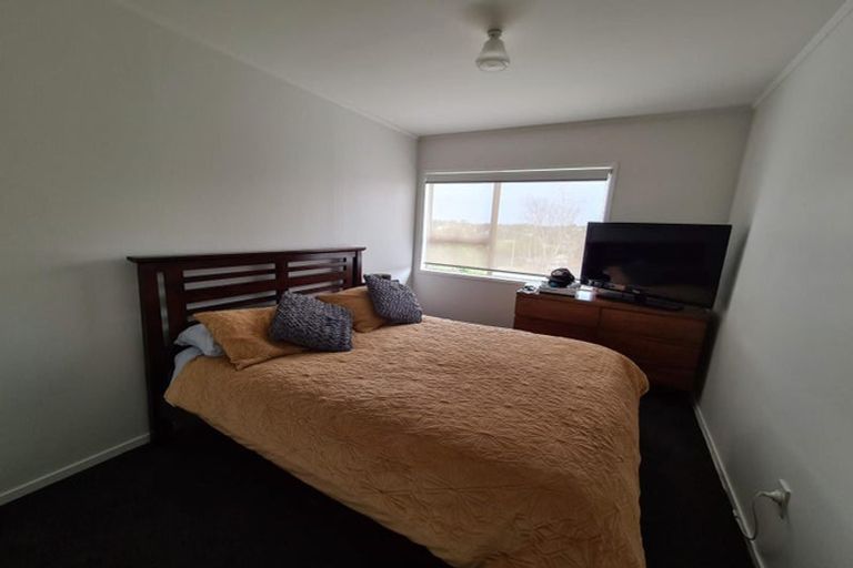 Photo of property in 1/11 Askew Place, Farm Cove, Auckland, 2012