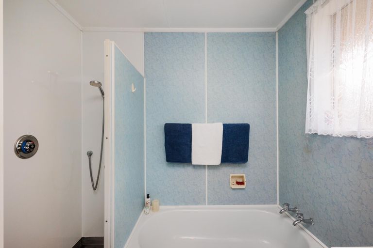 Photo of property in 3 Frimley Street, Awapuni, Palmerston North, 4412