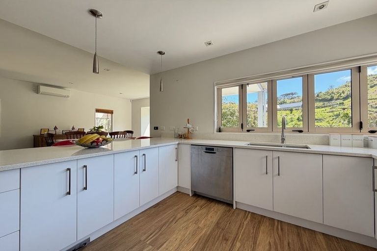 Photo of property in 43 Furlong Crescent, Churton Park, Wellington, 6037