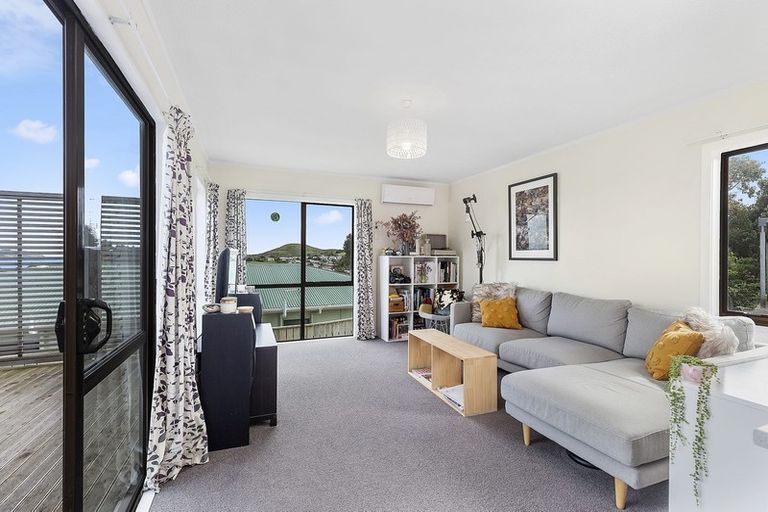 Photo of property in 1/5 Rothwell Street, Titahi Bay, Porirua, 5022