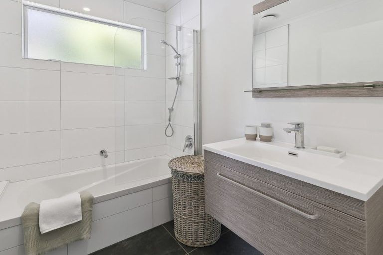 Photo of property in 14 Huxley Grove, Churton Park, Wellington, 6037