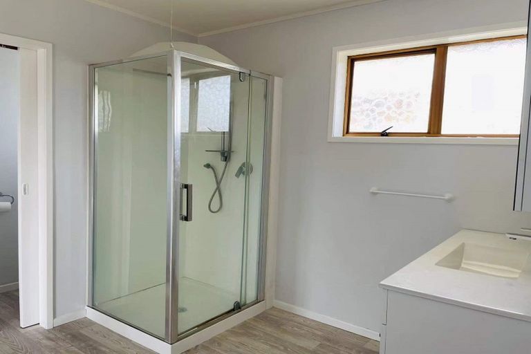 Photo of property in 182 Royal Road, Massey, Auckland, 0614