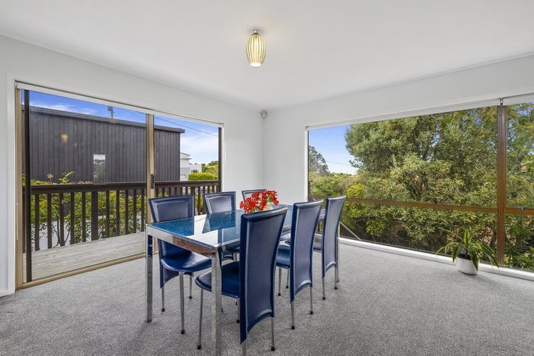 Photo of property in 1/517 Beach Road, Murrays Bay, Auckland, 0630