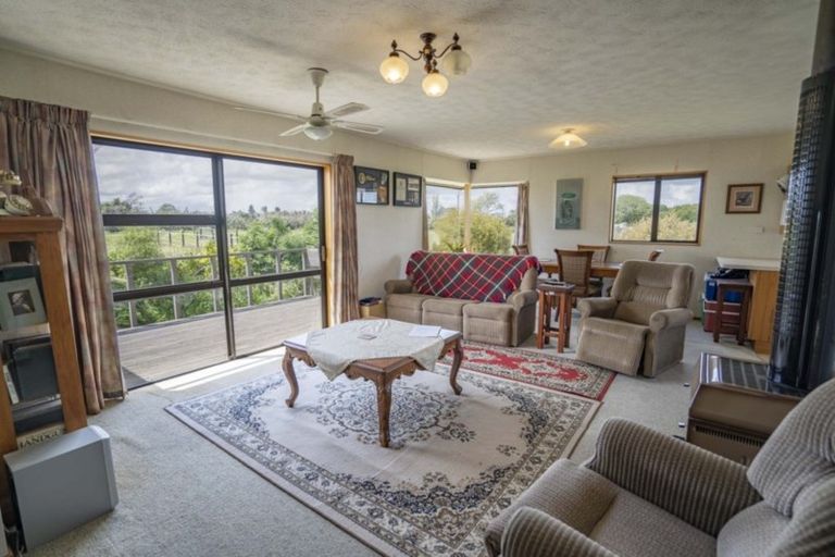 Photo of property in 75 Woodlands Cemetery Road, Woodlands, Invercargill, 9871