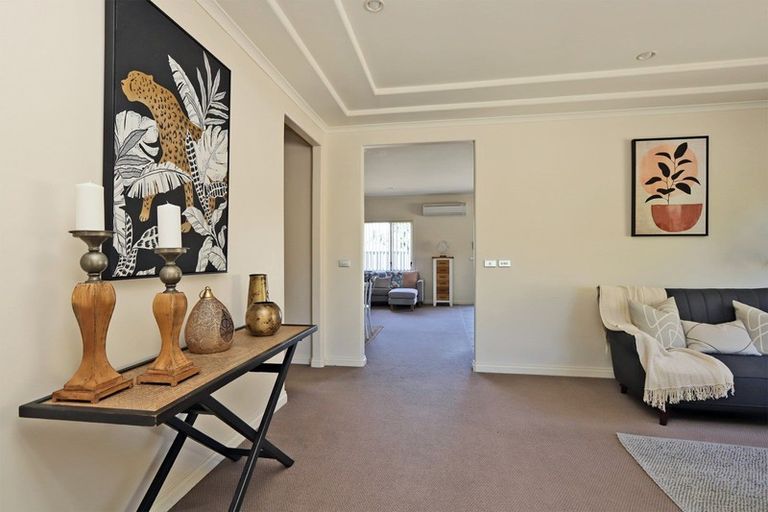 Photo of property in 8 Syrah Place, Greenmeadows, Napier, 4112