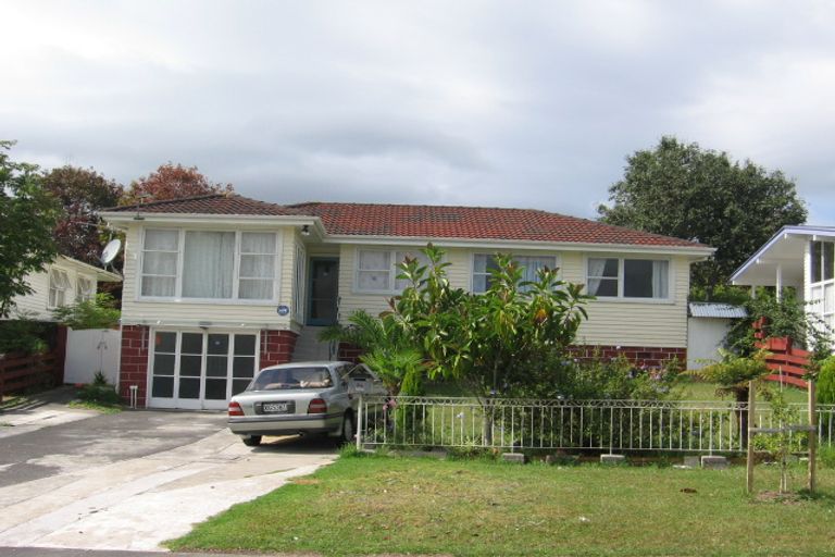 Photo of property in 24 Laura Street, Kelston, Auckland, 0602