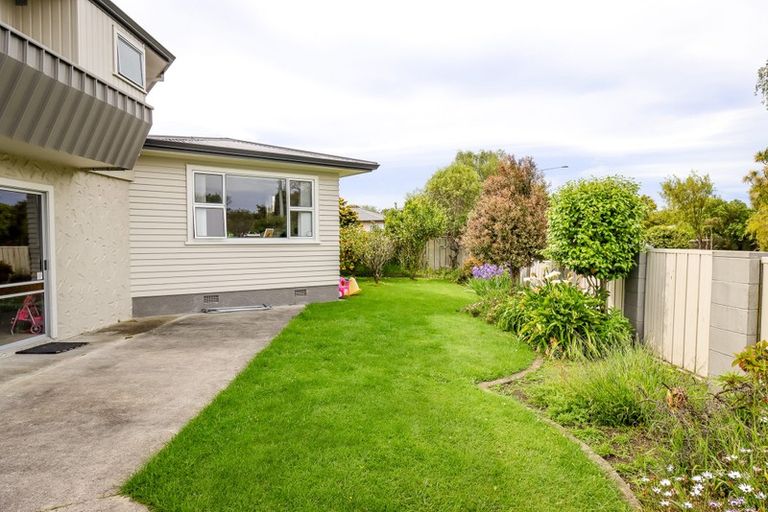 Photo of property in 9 Waterloo Crescent, Hokowhitu, Palmerston North, 4410