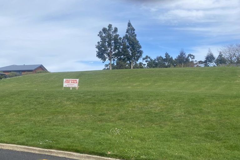 Photo of property in 18 Reeves Street, Green Island, Dunedin, 9018