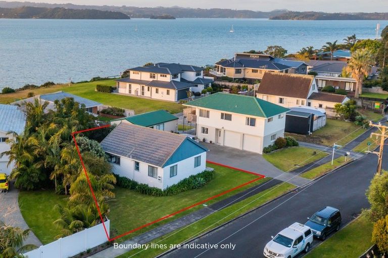 Photo of property in 17 Manaia View Road, One Tree Point, 0118
