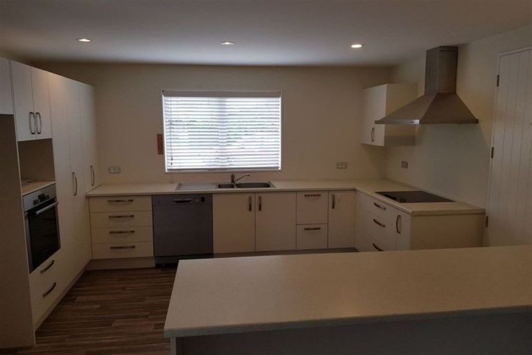 Photo of property in 55 Peer Street, Upper Riccarton, Christchurch, 8041