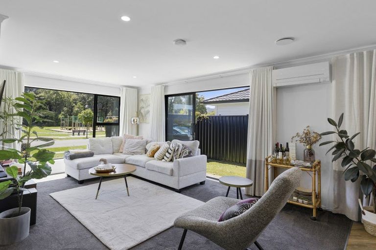 Photo of property in 7 Buddle Road, Wallaceville, Upper Hutt, 5018