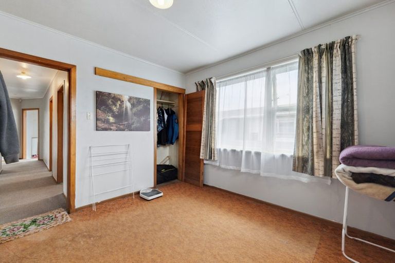 Photo of property in 3 Iredale Road, Hawera, 4610