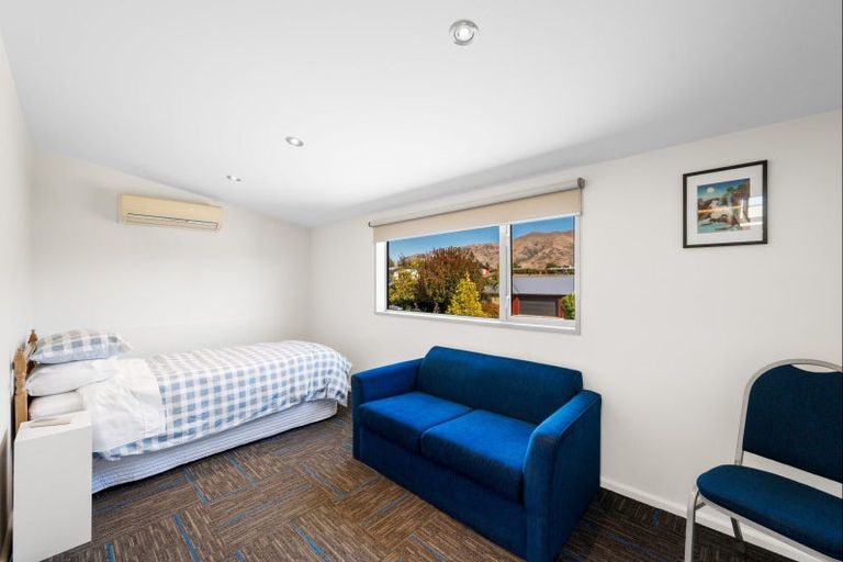 Photo of property in 115 Kings Drive, Wanaka, 9305