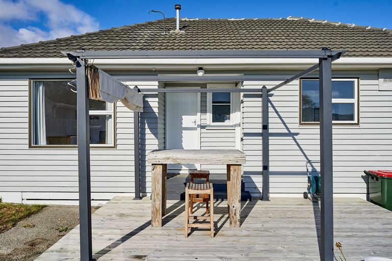 Photo of property in 15 Wright Street, Wainuiomata, Lower Hutt, 5014