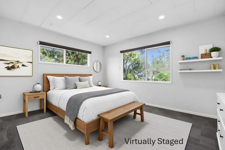 Photo of property in 17 Buisson Glade, West Harbour, Auckland, 0618