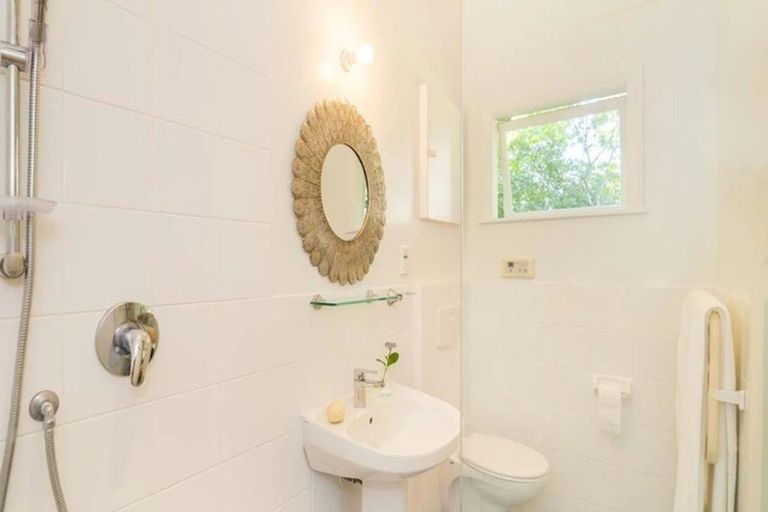 Photo of property in 24 Pempsey Street, Silverstream, Upper Hutt, 5019