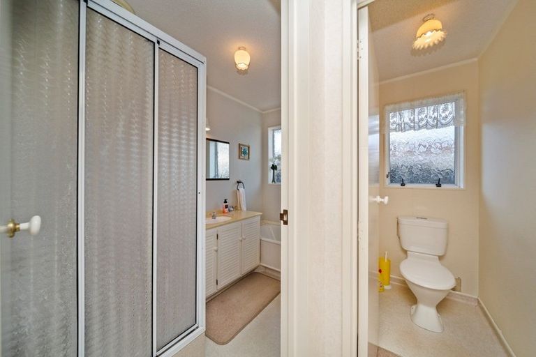 Photo of property in 496-498 Devon Street East, Strandon, New Plymouth, 4312