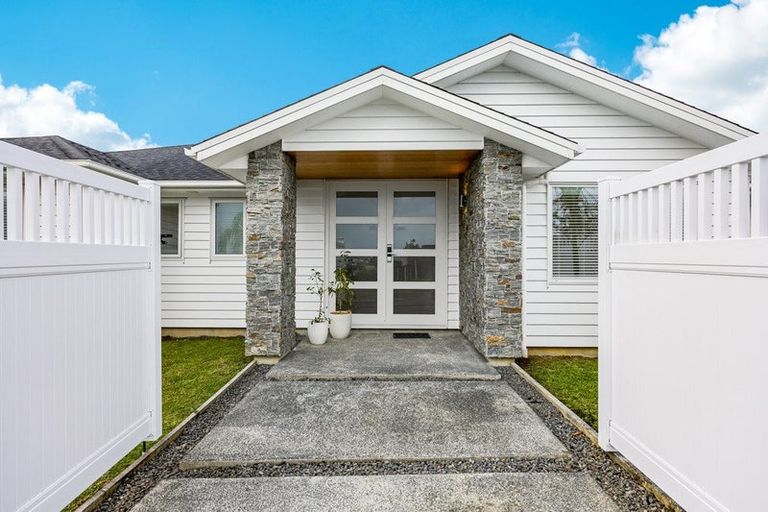 Photo of property in 22 Jeroboam Loop, Kumeu, 0810