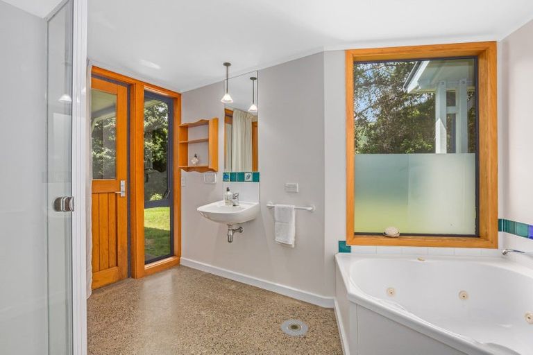 Photo of property in 83 Greenhill Road, Waikanae, 5391
