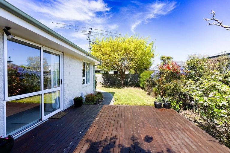 Photo of property in 67a Coopers Road, Dallington, Christchurch, 8061