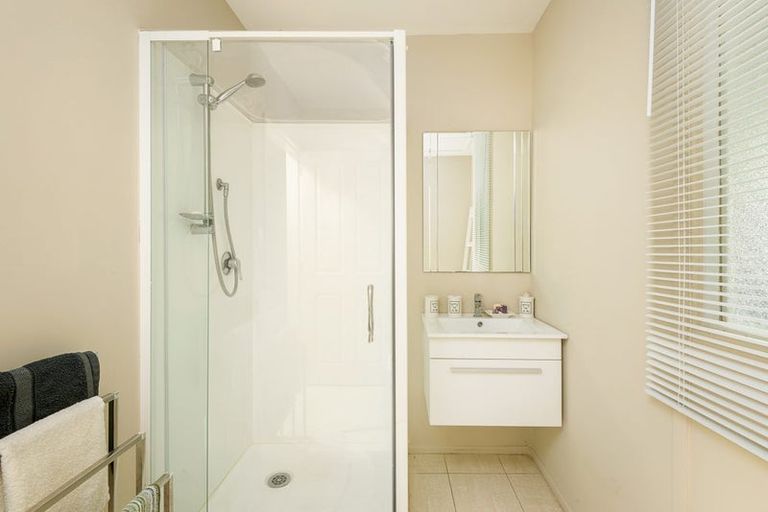 Photo of property in 24 Wendy Place, Heathcote Valley, Christchurch, 8022