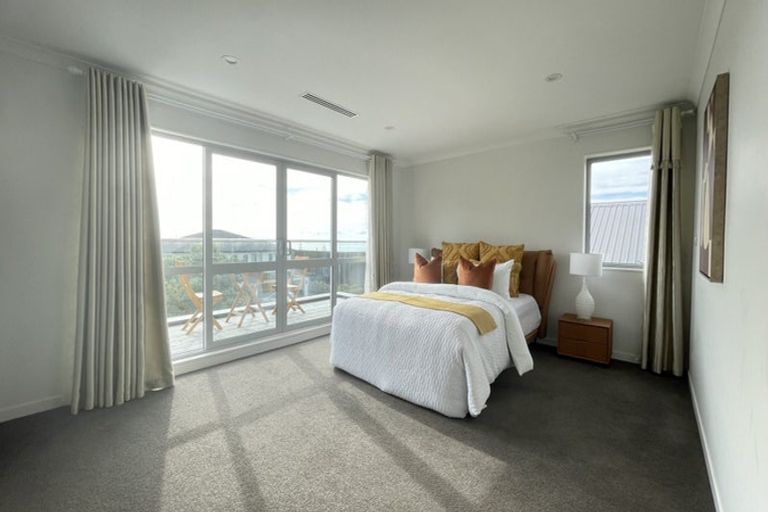 Photo of property in 20 Bearing Parade, Long Bay, Auckland, 0630