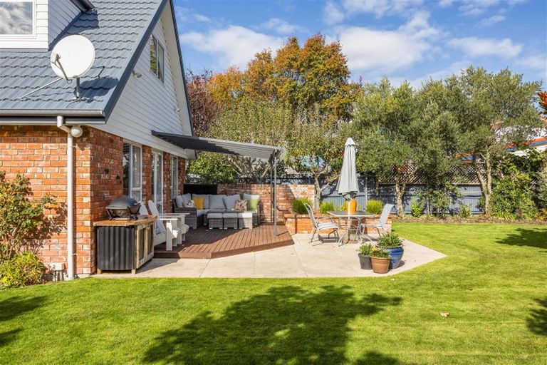 Photo of property in 51 Bryndwr Road, Bryndwr, Christchurch, 8052